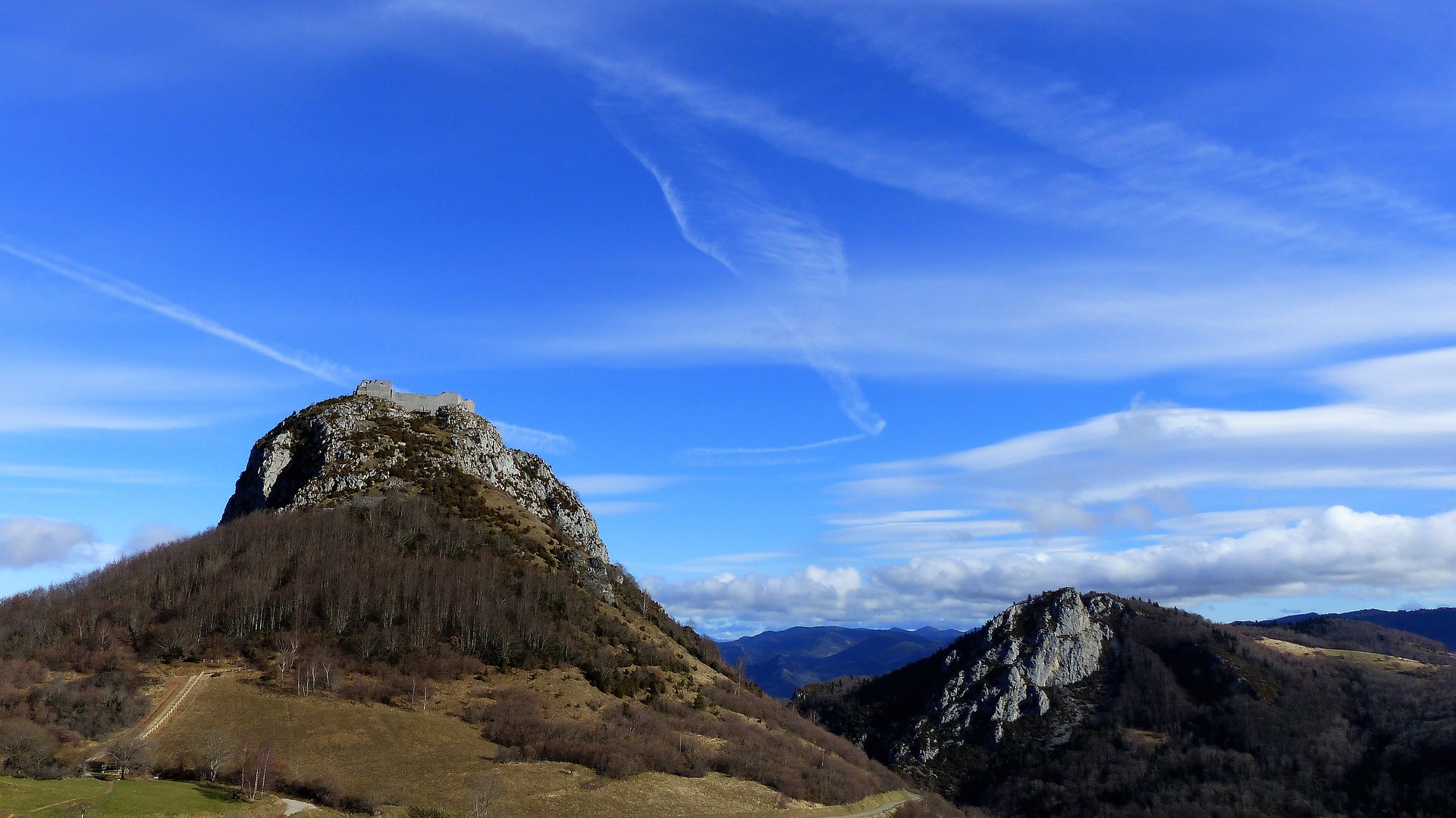 Cathars or Western Buddhists?